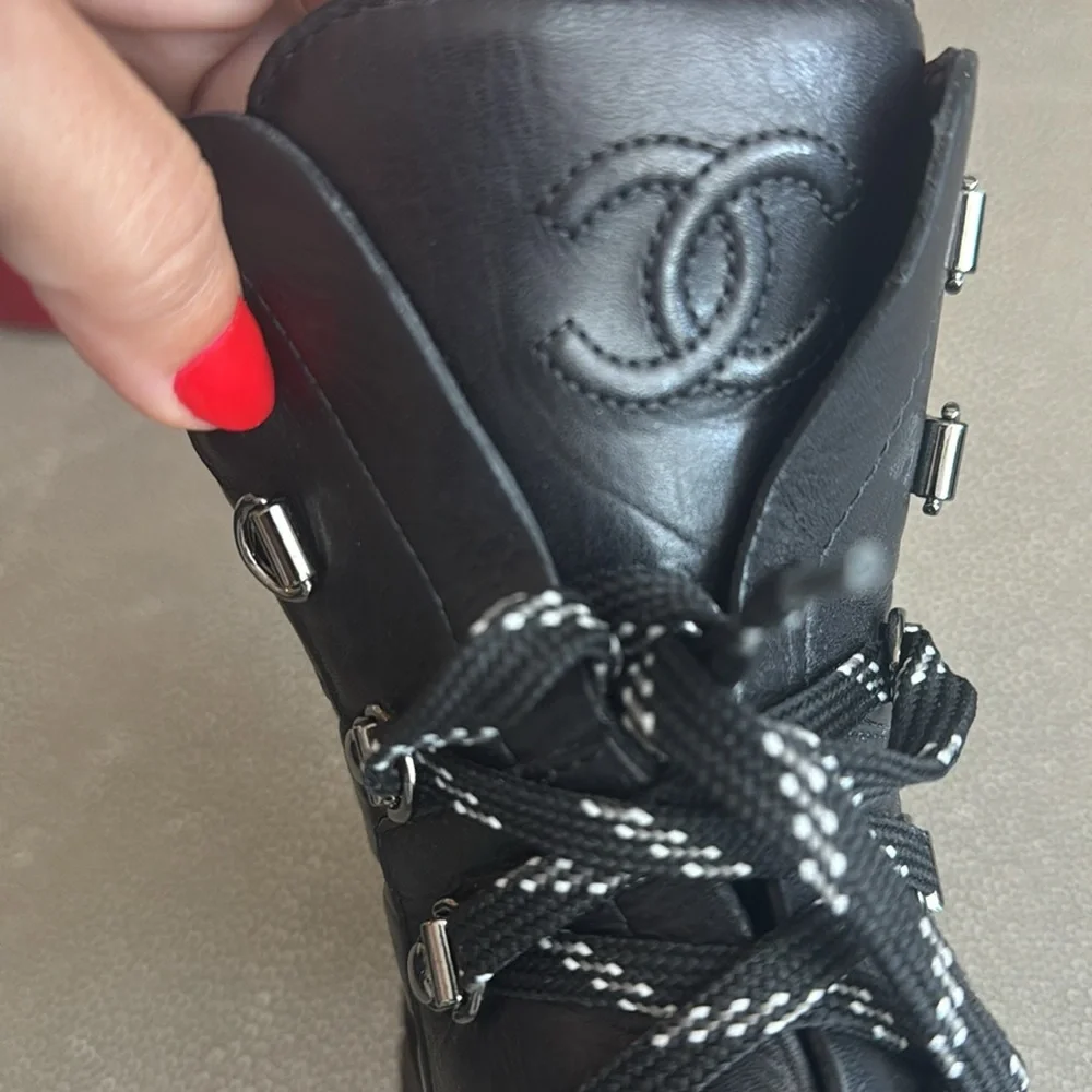 Gently worn Chanel leather quilted combat boots w/box & dust bag 38.5